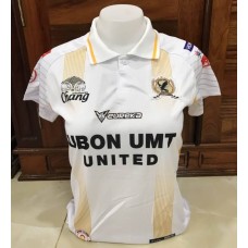 เสื้อกีฬาสำหรับผู้หญิงทีมอุบล ยูเอ็มที ยูไนเต็ด สีขาว 